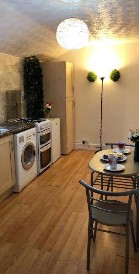 Beautiful Apartment Бристол Екстериор снимка